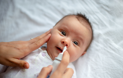 Cómo dar medicamentos por VÍA INTRANASAL